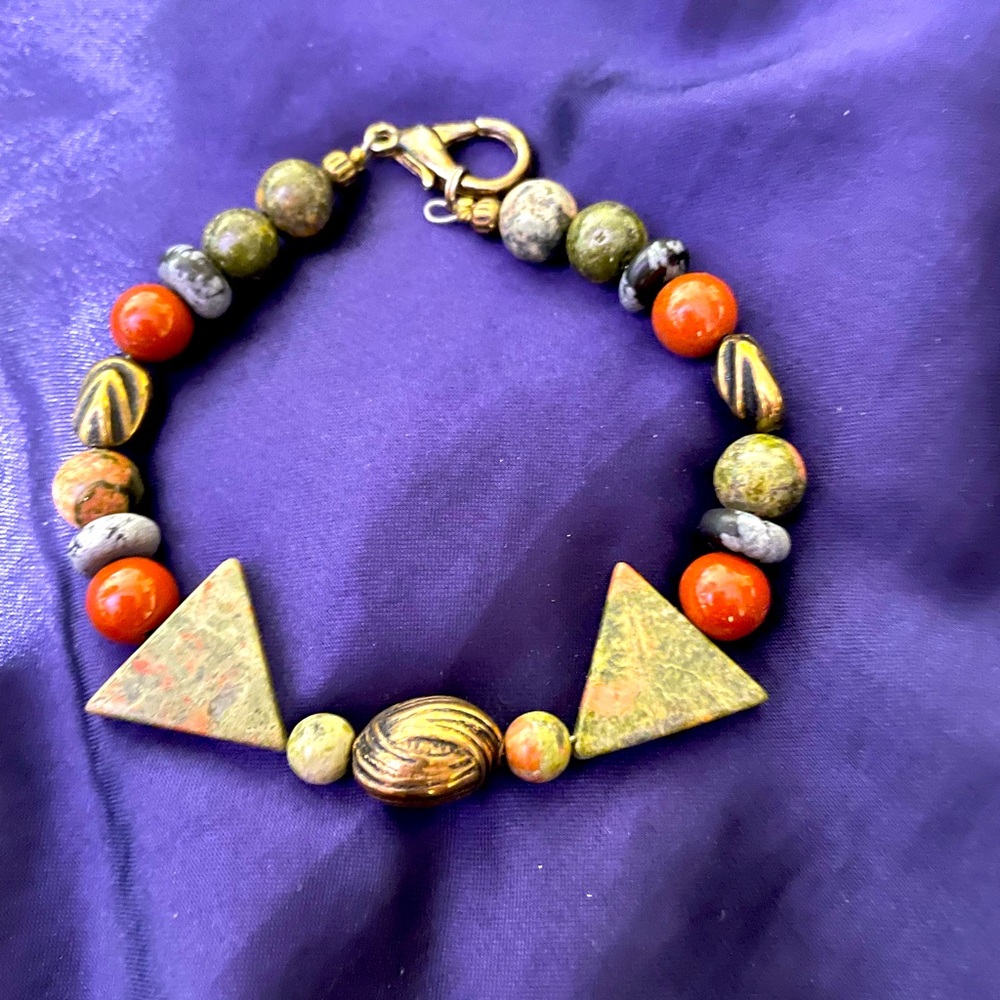 Beaded jade bracelet